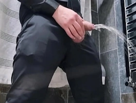 AMATORIALE IN ELEGANZA undefined SBORRA IN ABITO ELEGANTE E UN CAZZO ENORME - RAGAZZO SEXY ITALIANO